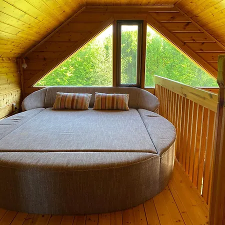 Paradsasvari Sasfeszek Appartement